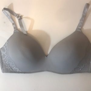 NWT Grey Wire Less Bra Lace Sides